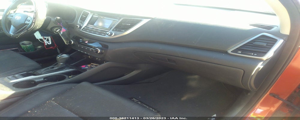 KM8J33A4XGU056363 2016 HYUNDAI TUCSON photo no. 5