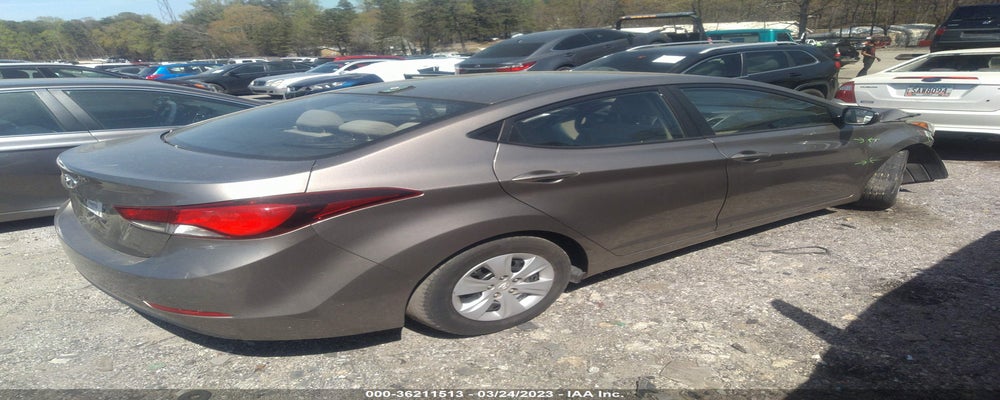 5NPDH4AE6GH681712 2016 HYUNDAI ELANTRA photo no. 4