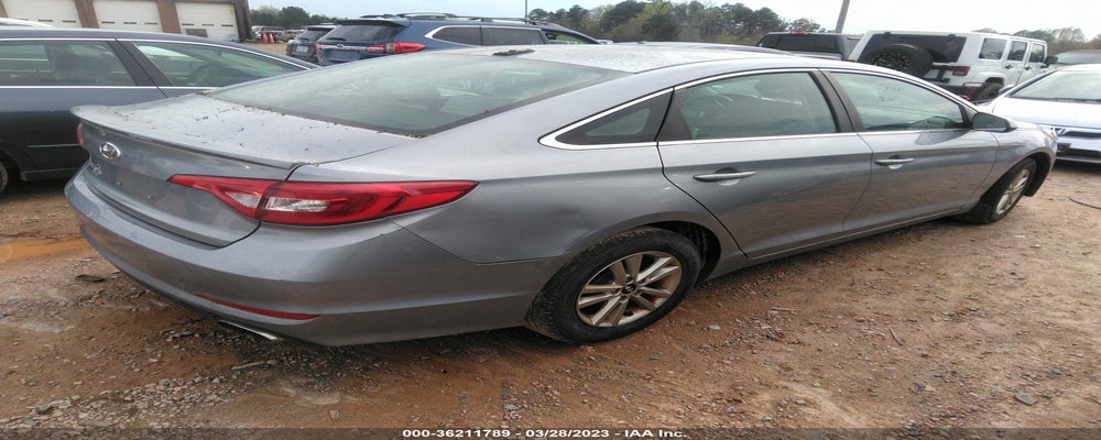 5NPE24AF3FH073868 2015 HYUNDAI SONATA photo no. 4