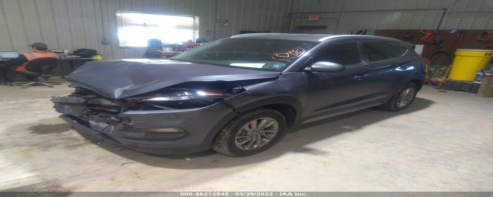 KM8J3CA46HU301953 2017 HYUNDAI TUCSON photo no. 2