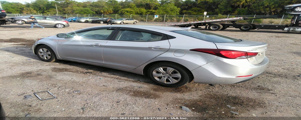 5NPDH4AE8GH779138 2016 HYUNDAI ELANTRA photo no. 3