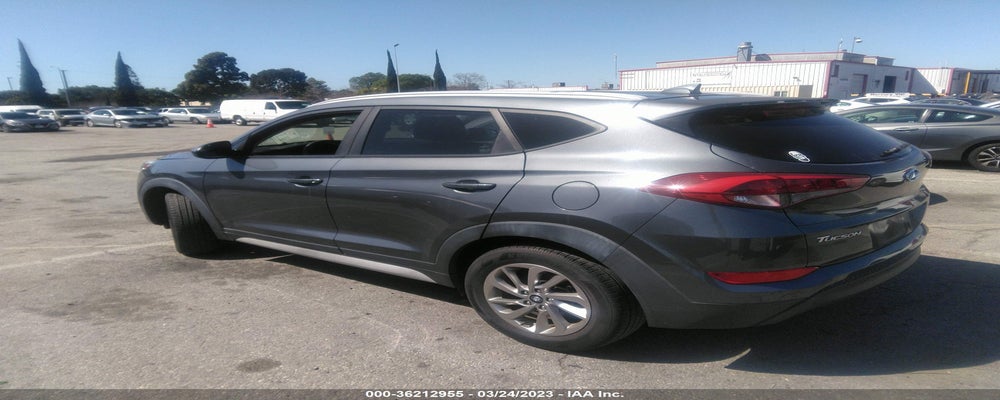 KM8J33A44JU681655 2018 HYUNDAI TUCSON photo no. 3