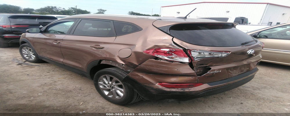 KM8J33A47GU182339 2016 HYUNDAI TUCSON photo no. 3