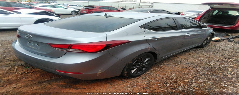 5NPDH4AE5FH613951 2015 HYUNDAI ELANTRA photo no. 4