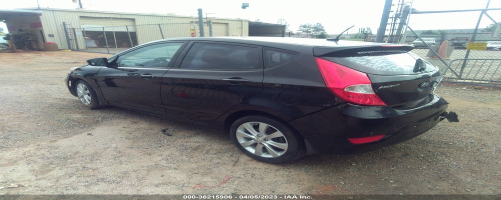 KMHCU5AE9DU137618 2013 HYUNDAI ACCENT photo no. 3