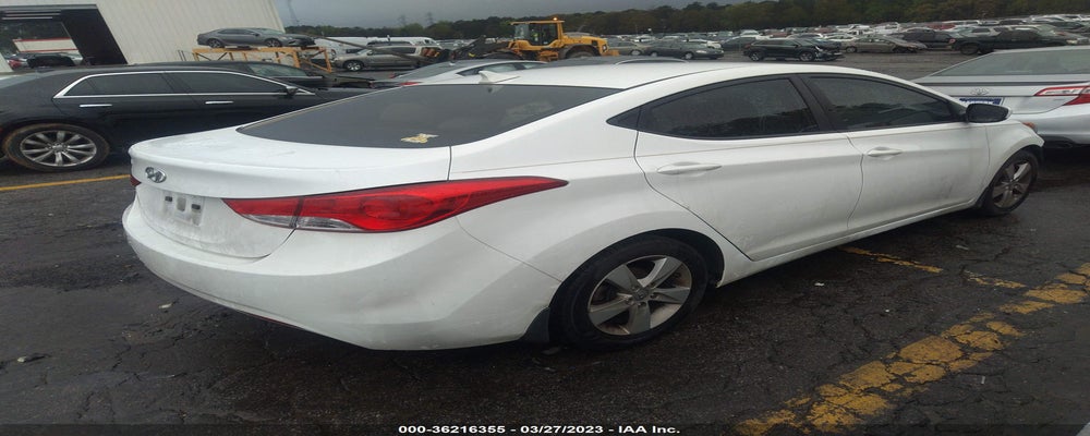 5NPDH4AE6DH385892 2013 HYUNDAI ELANTRA photo no. 4