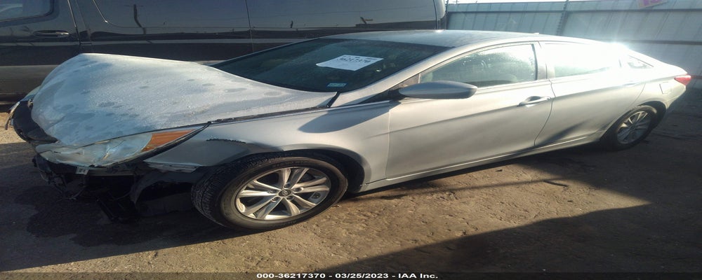5NPEB4AC4DH675584 2013 HYUNDAI SONATA photo no. 2