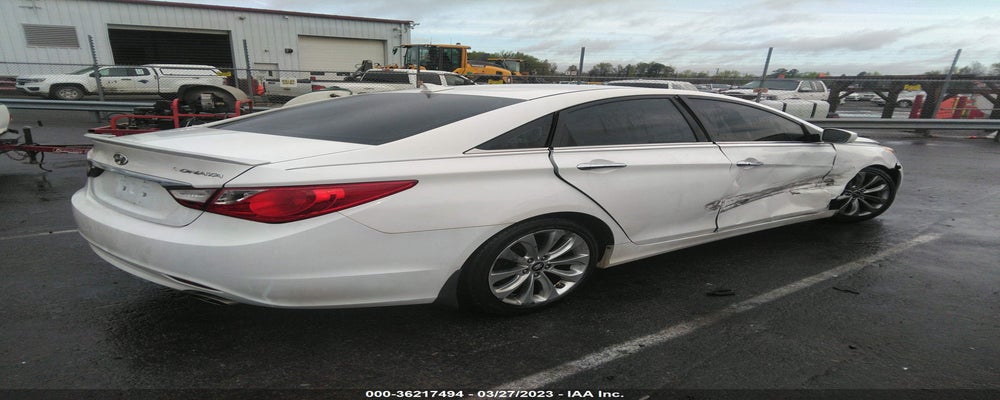 5NPEC4AC6DH532178 2013 HYUNDAI SONATA photo no. 4