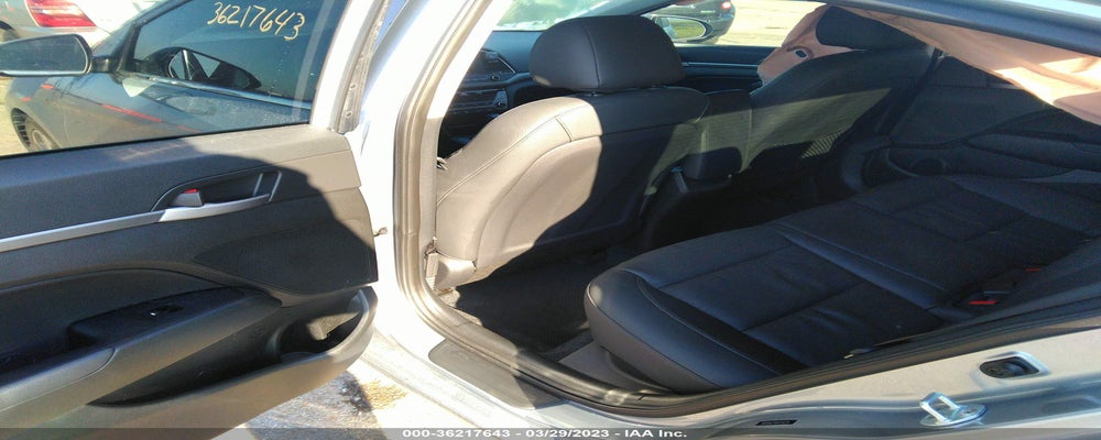 5NPD84LF9HH114224 2017 HYUNDAI ELANTRA photo no. 8