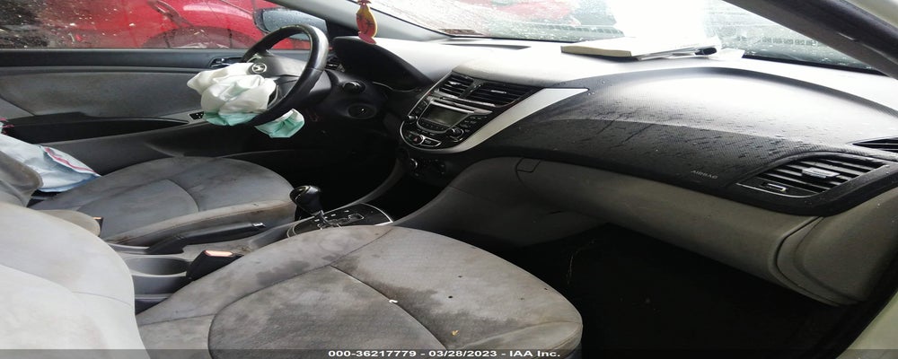 KMHCU5AE2DU108073 2013 HYUNDAI ACCENT photo no. 5
