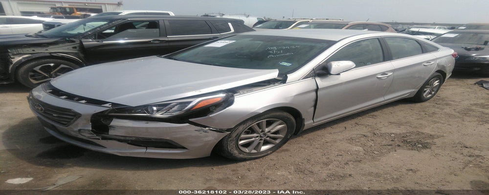 5NPE24AA6FH194057 2015 HYUNDAI SONATA photo no. 2