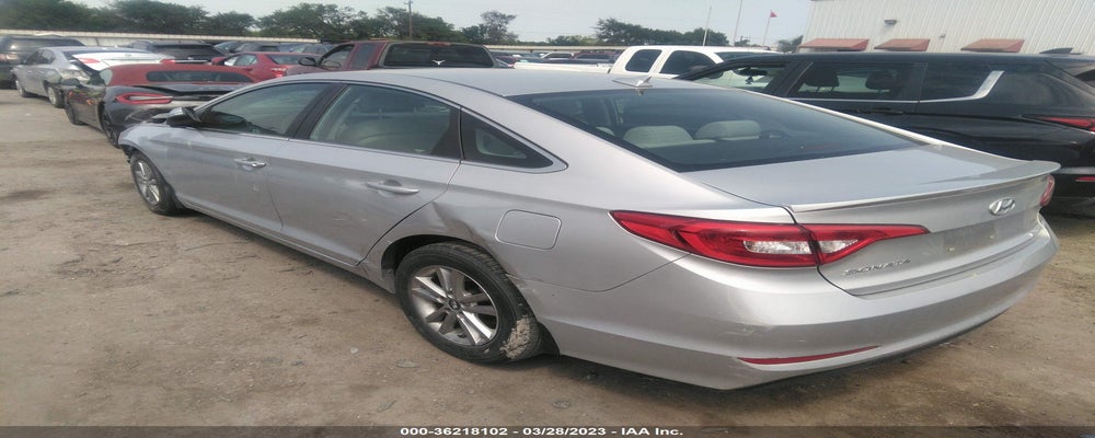 5NPE24AA6FH194057 2015 HYUNDAI SONATA photo no. 3