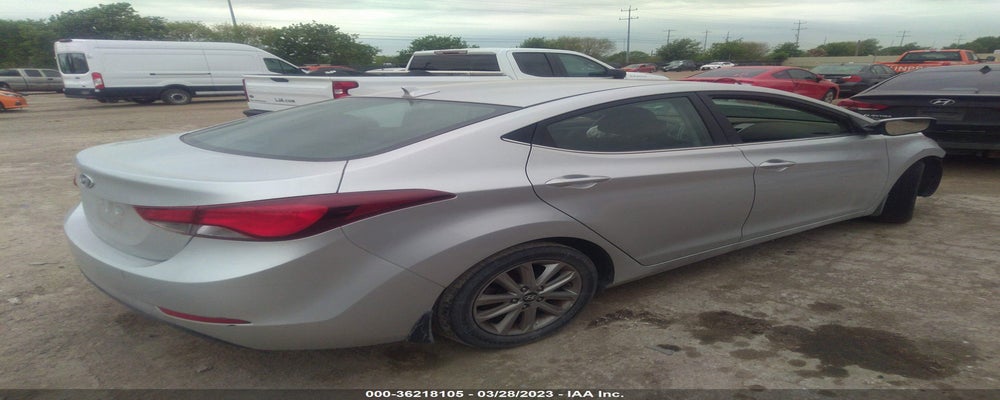 5NPDH4AE3FH602916 2015 HYUNDAI ELANTRA photo no. 4