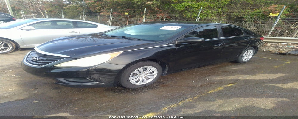 5NPEB4AC4BH093739 2011 HYUNDAI SONATA photo no. 2