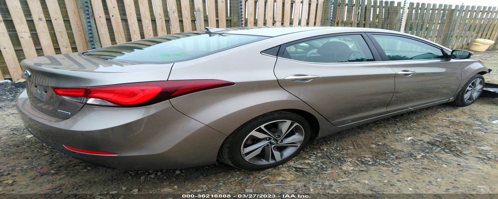 5NPDH4AE1FH558513 2015 HYUNDAI ELANTRA photo no. 4