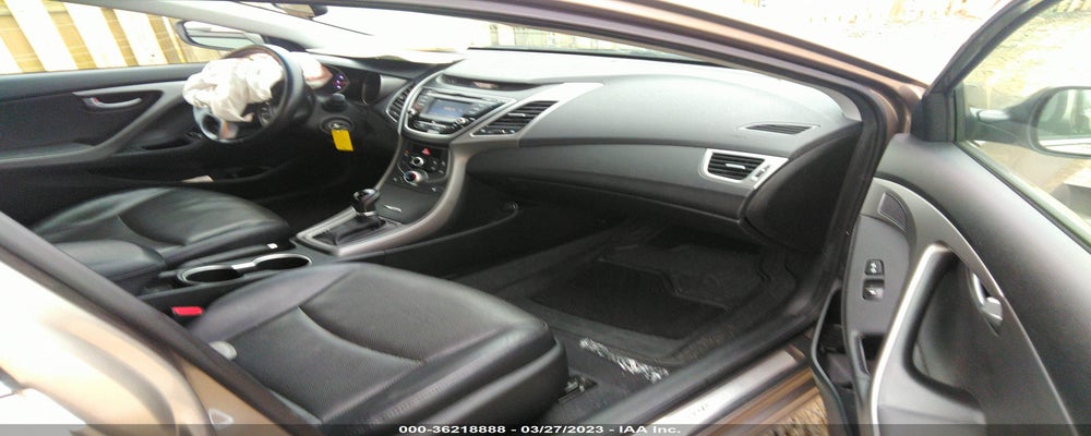 5NPDH4AE1FH558513 2015 HYUNDAI ELANTRA photo no. 5