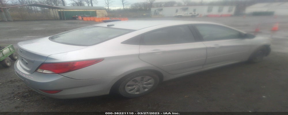 KMHCT4AE2FU894098 2015 HYUNDAI ACCENT photo no. 4