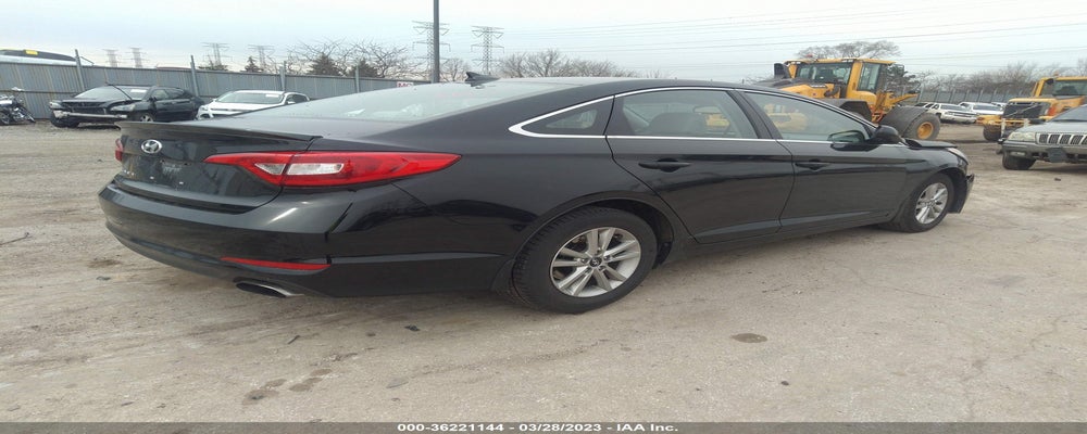 5NPE24AF1FH025348 2015 HYUNDAI SONATA photo no. 4