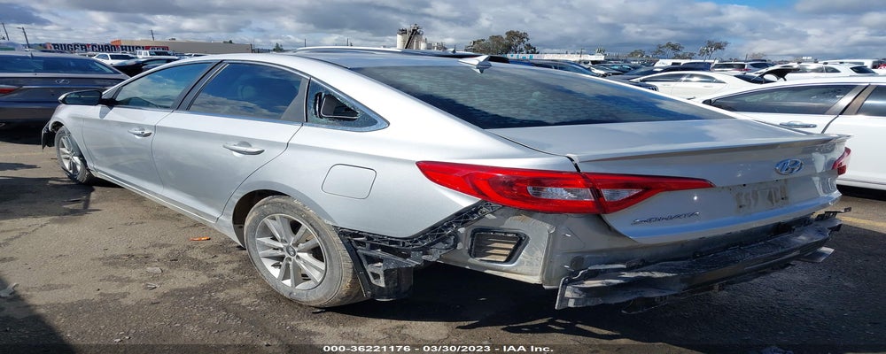 5NPE24AF1FH201959 2015 HYUNDAI SONATA photo no. 3