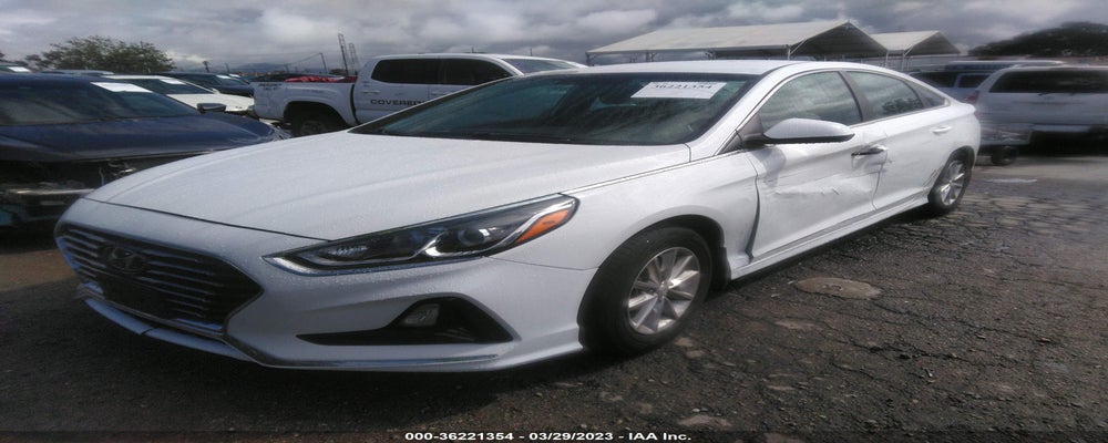 5NPE24AF1JH696673 2018 HYUNDAI SONATA photo no. 2