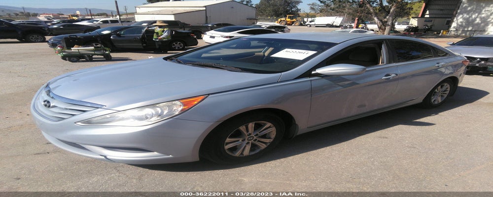5NPEB4AC3BH293012 2011 HYUNDAI SONATA photo no. 2