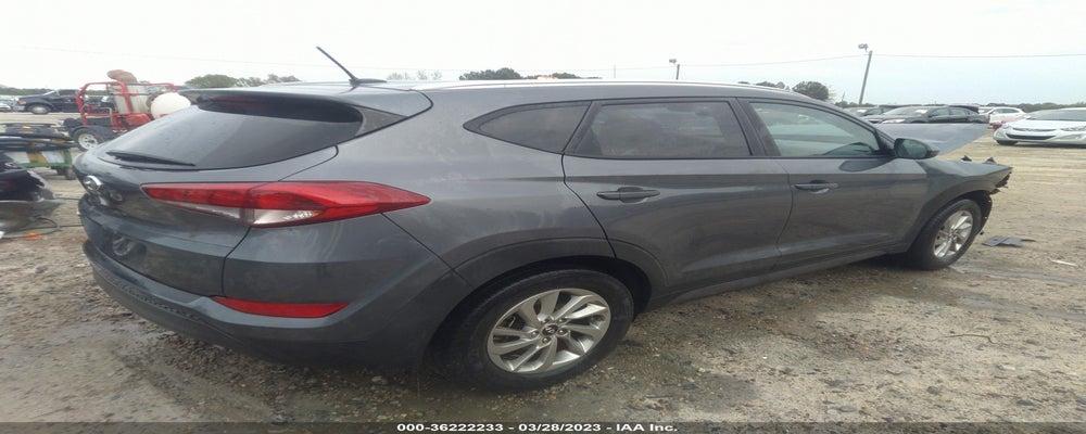KM8J33A40GU205802 2016 HYUNDAI TUCSON photo no. 4