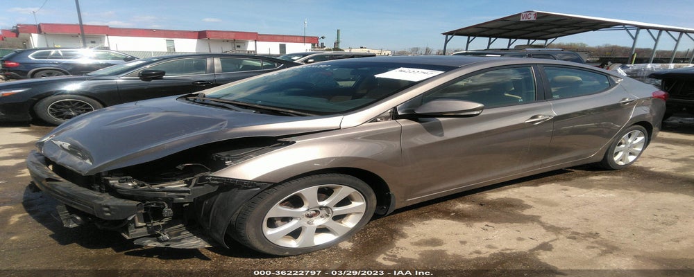 5NPDH4AE8DH278374 2013 HYUNDAI ELANTRA photo no. 2