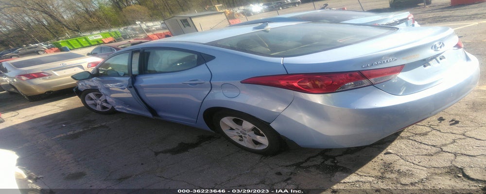 KMHDH4AE2DU663303 2013 HYUNDAI ELANTRA photo no. 3