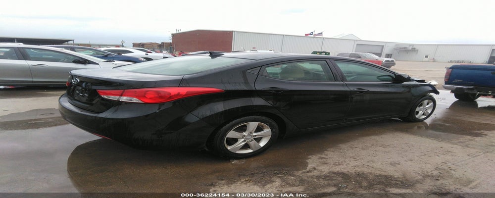 5NPDH4AE4DH153551 2013 HYUNDAI ELANTRA photo no. 4