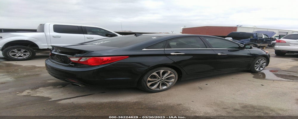 5NPEC4AB7DH615173 2013 HYUNDAI SONATA photo no. 4