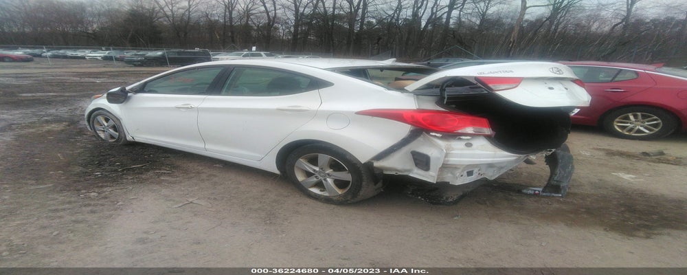 5NPDH4AE4DH334245 2013 HYUNDAI ELANTRA photo no. 3