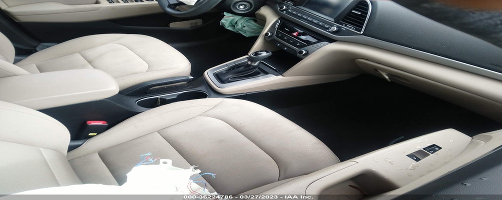 KMHD84LF9HU427033 2017 HYUNDAI ELANTRA photo no. 5