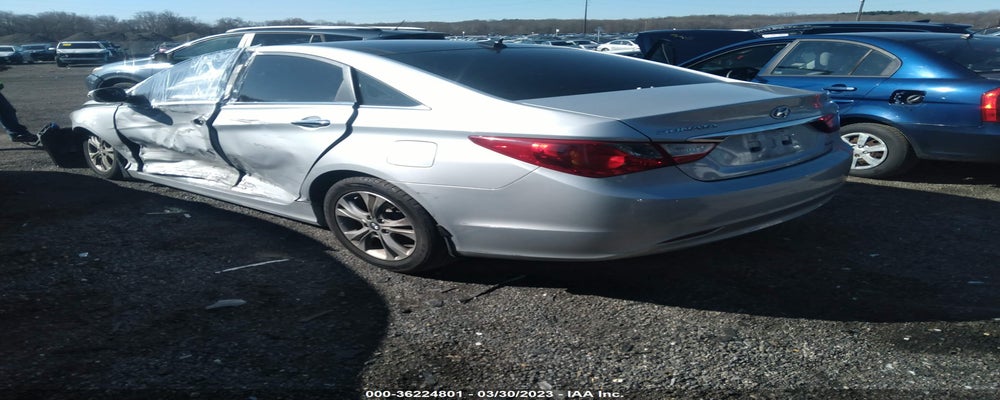 5NPEC4AC9CH465946 2012 HYUNDAI SONATA photo no. 3