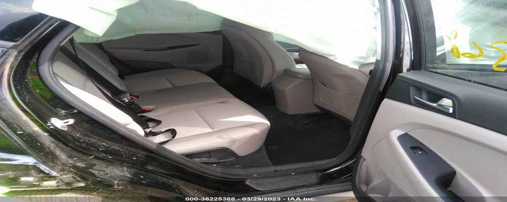 KM8J33A4XHU359709 2017 HYUNDAI TUCSON photo no. 8