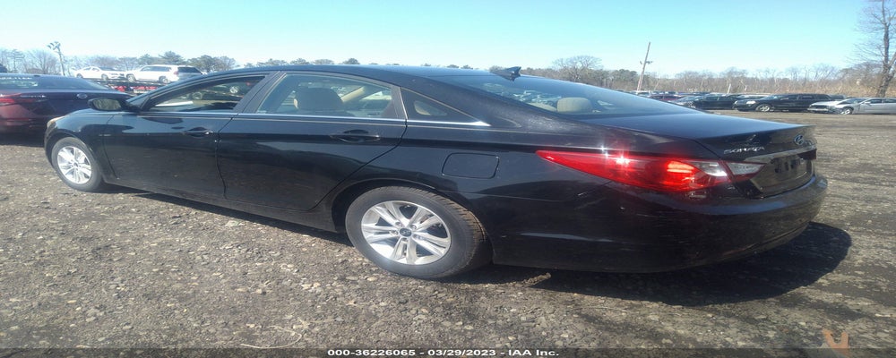 5NPEB4AC6BH005984 2011 HYUNDAI SONATA photo no. 3