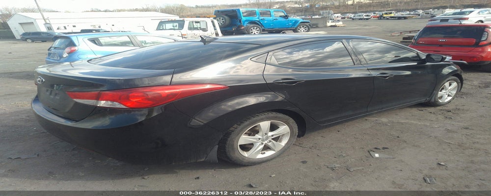 KMHDH4AE4DU829546 2013 HYUNDAI ELANTRA photo no. 4