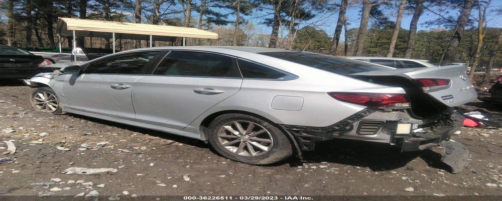 5NPE24AF0JH599917 2018 HYUNDAI SONATA photo no. 3