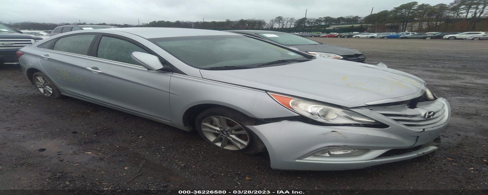 5NPEB4ACXBH031214 2011 HYUNDAI SONATA photo no. 13