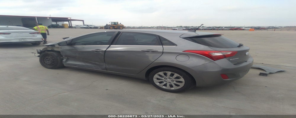 KMHD35LH3GU302968 2016 HYUNDAI ELANTRA GT photo no. 3