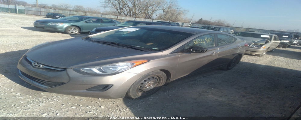 5NPDH4AE8DH163807 2013 HYUNDAI ELANTRA photo no. 2