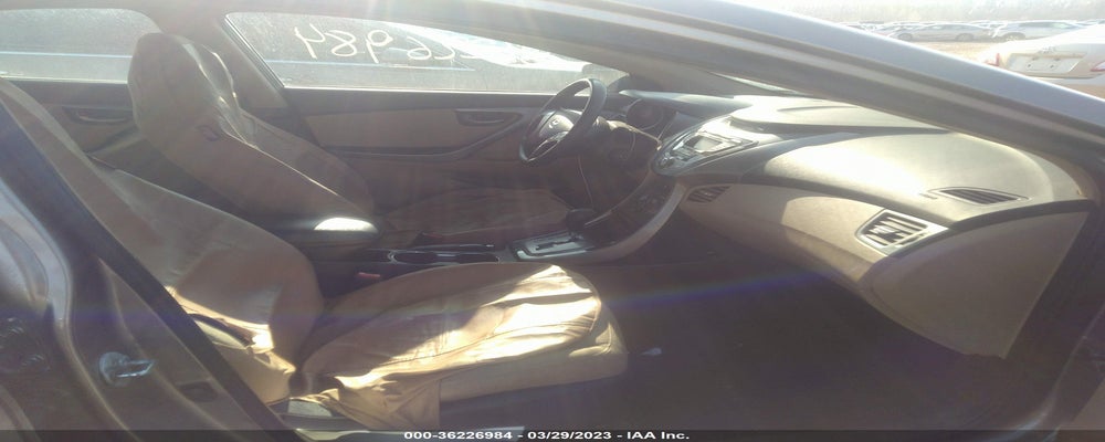 5NPDH4AE8DH163807 2013 HYUNDAI ELANTRA photo no. 5