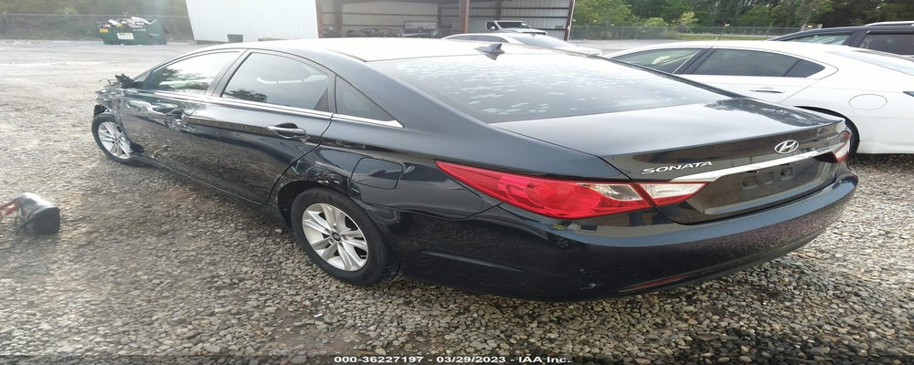 5NPEB4AC4DH807789 2013 HYUNDAI SONATA photo no. 3
