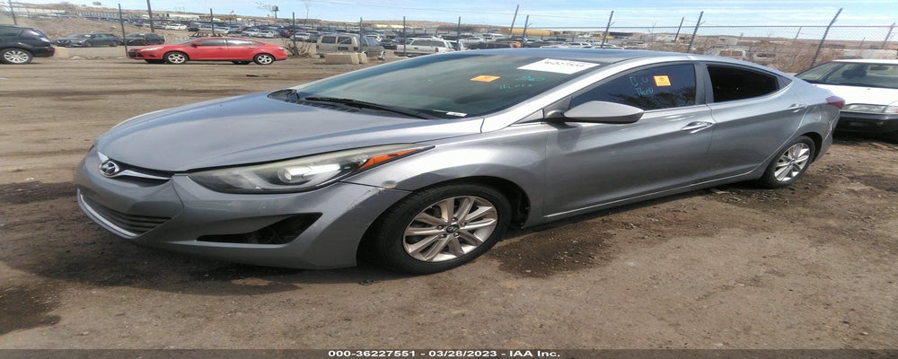 5NPDH4AE6FH607401 2015 HYUNDAI ELANTRA photo no. 2