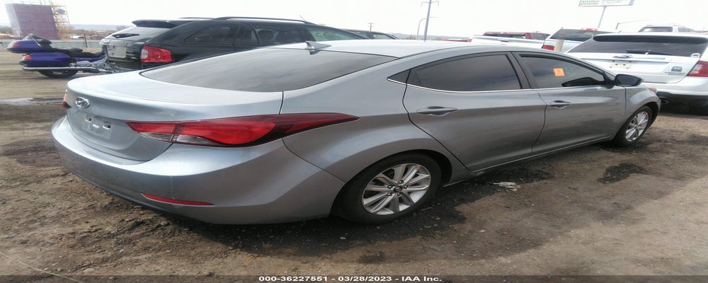 5NPDH4AE6FH607401 2015 HYUNDAI ELANTRA photo no. 4