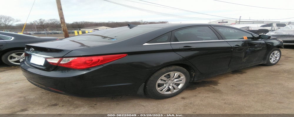 5NPEB4AC5BH096763 2011 HYUNDAI SONATA photo no. 4