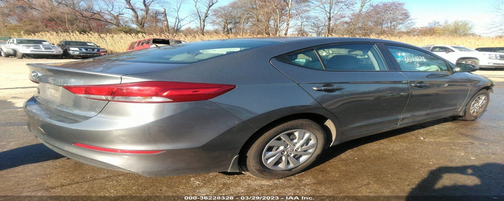 KMHD74LF9JU555006 2018 HYUNDAI ELANTRA photo no. 4