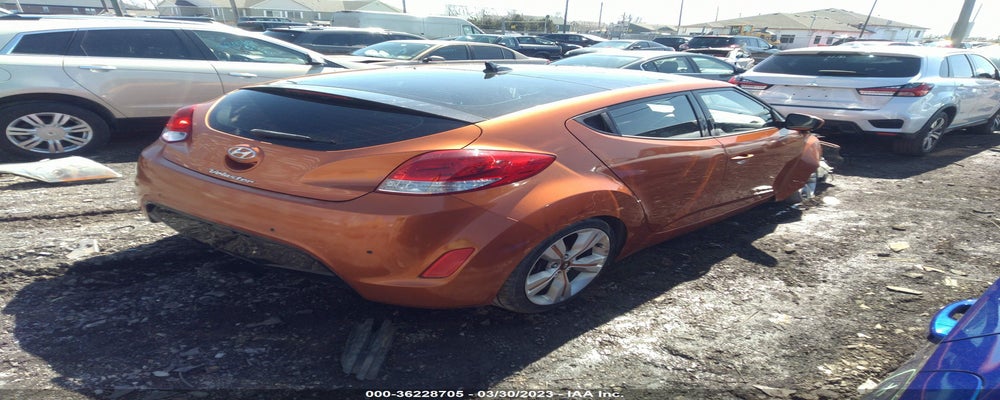 KMHTC6AD5FU238352 2015 HYUNDAI VELOSTER photo no. 4