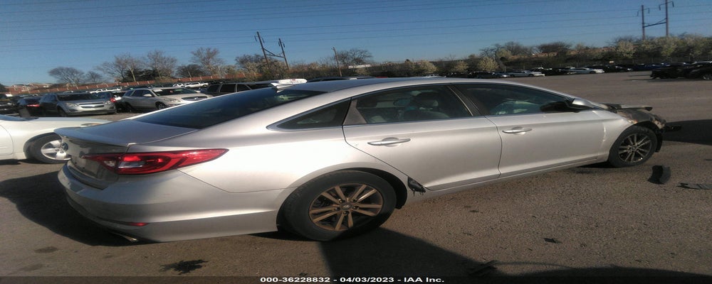 5NPE24AF3GH395640 2016 HYUNDAI SONATA photo no. 4
