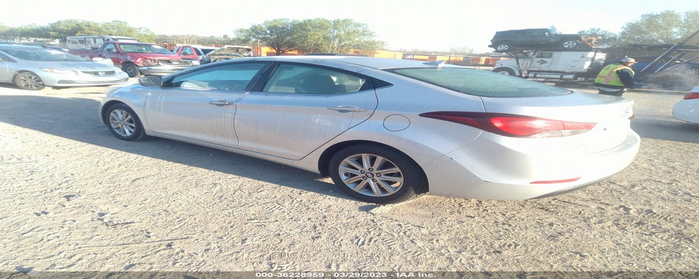 5NPDH4AE1FH628284 2015 HYUNDAI ELANTRA photo no. 3