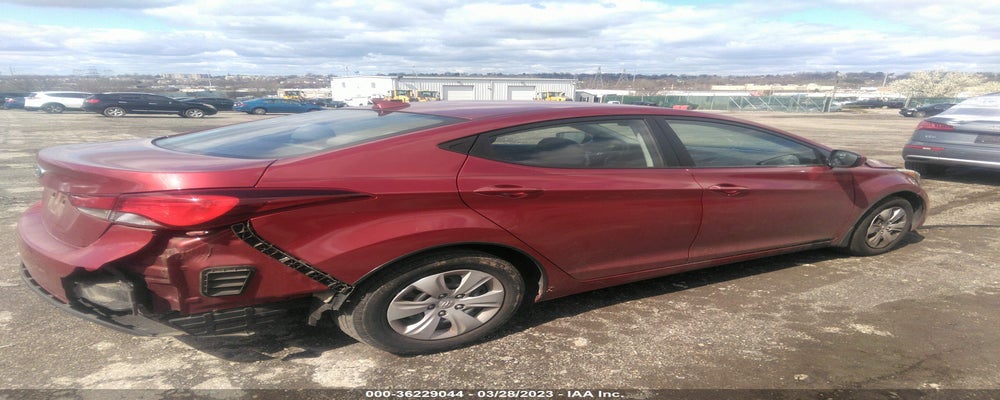 5NPDH4AE1GH720447 2016 HYUNDAI ELANTRA photo no. 4